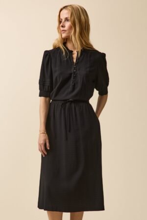Women's long plain dobby viscose dress with ruffled neckline
