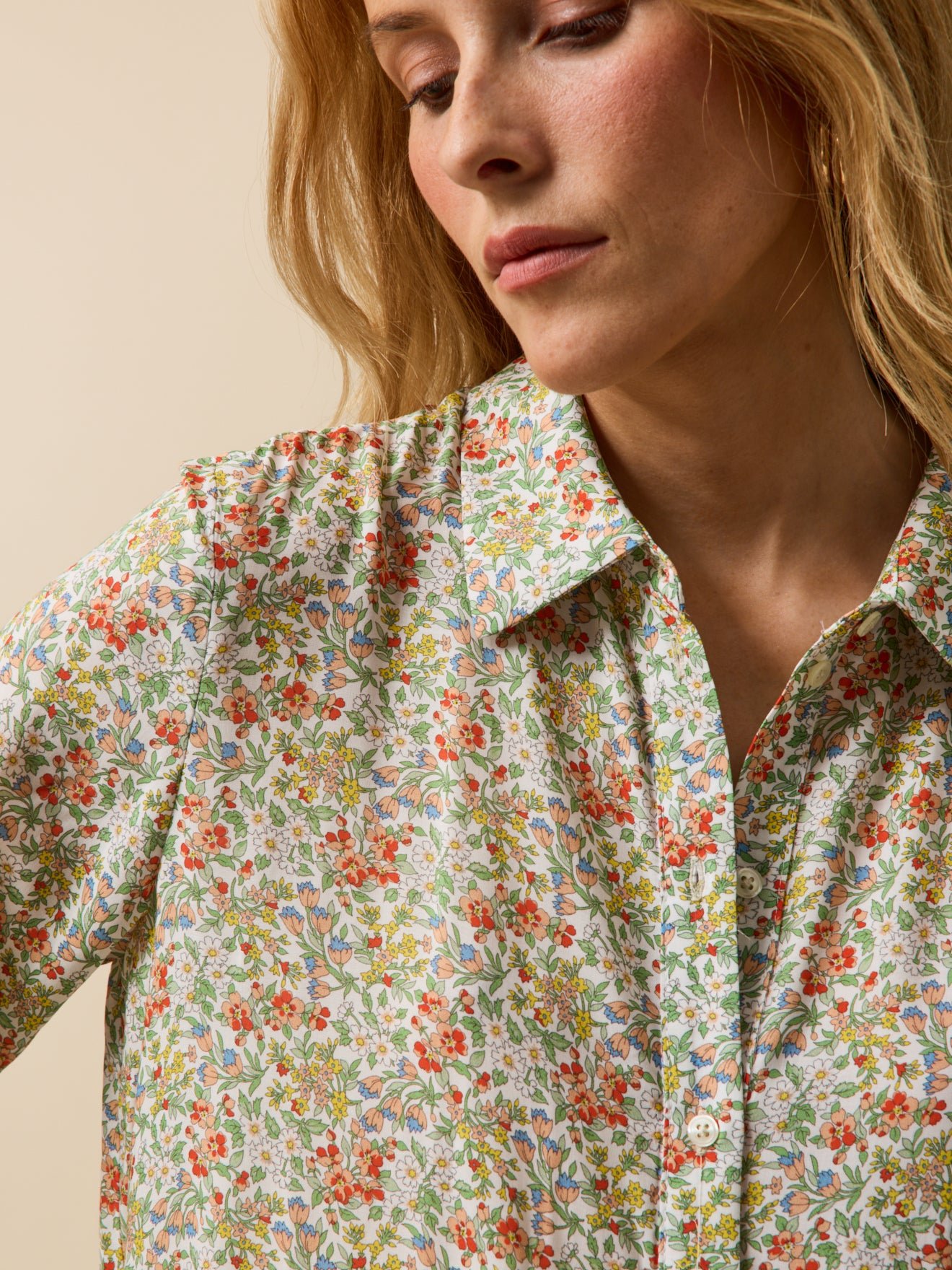 Women's short, ruffled dress made with Liberty fabric - The Limited Collection - Image 3