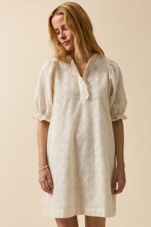 Robe courte broderie anglaise femme