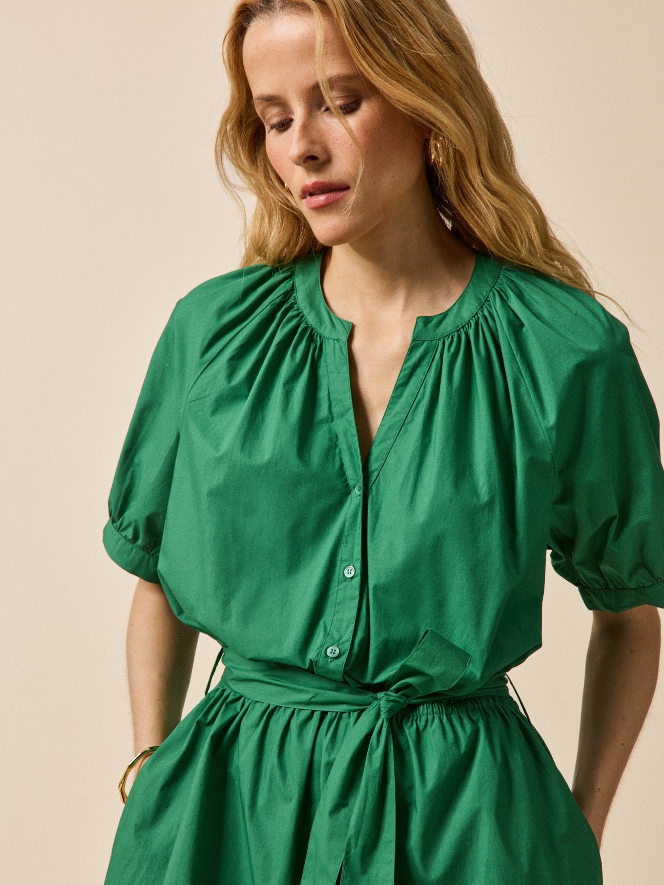 Women's long poplin dress in a solid color - Image 3