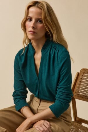 Women's linen and viscose button T-shirt