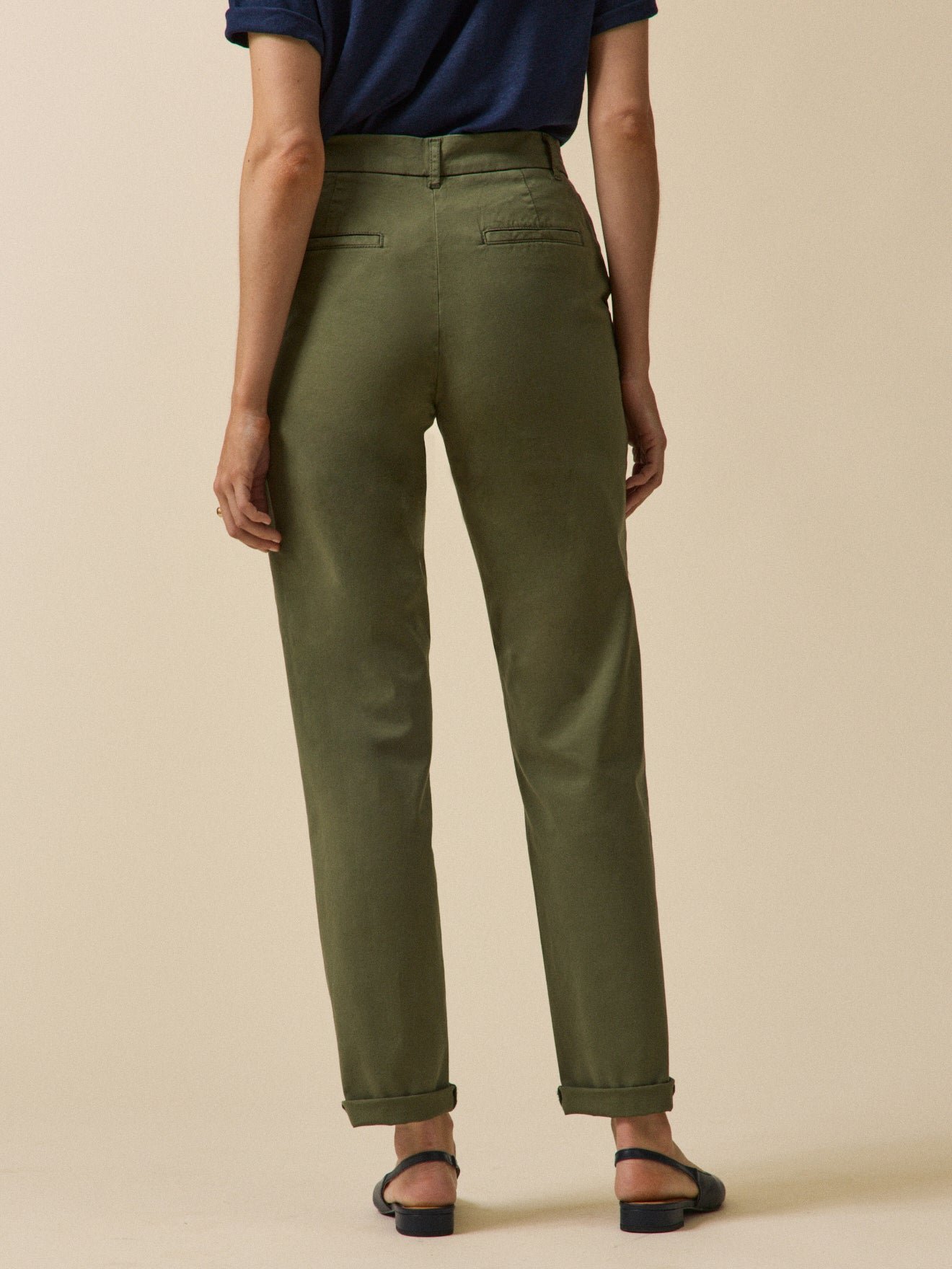 Women's organic cotton Noemie chinos - Image 2